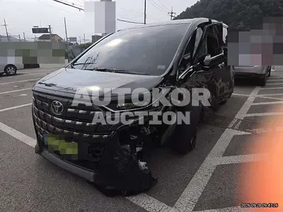 2024, Toyota / Alphard, 15000 км., hybrid