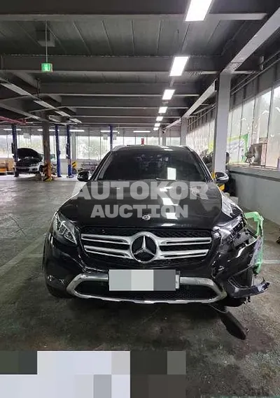 2019, Mercedes-Benz / GLC 300, VIN: WDC0G4KB1KF670202, 186040 км., gas