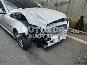 2019, Jaguar / XJS, 81903 км., gas