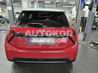 2024, MINI / Cooper, 7653 км., gas
