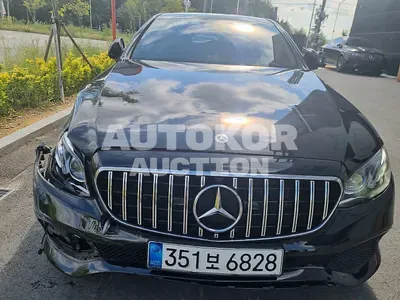 2019, Mercedes-Benz / E 300, VIN: WDDZF4KB1KA670090, 27527 км., gas
