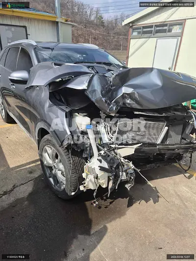 2015, Kia / Sorento, VIN: KNAPS81ADFA056690, 182159 км., diesel, 1995 куб.см.