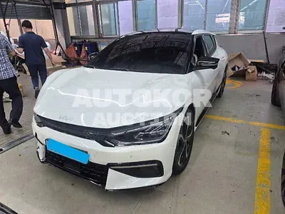 2022, Kia / ev6, VIN: KNAC581CPNA028342, 216627 км., electric