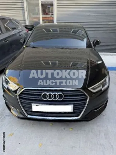 2018, Audi / A3, VIN: WAUZZZ8V8J1090167, 90092 км., gas