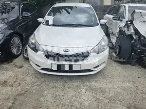 2015, BMW / Z1, VIN: KNAFX412BFA477452, 77000 км., gas