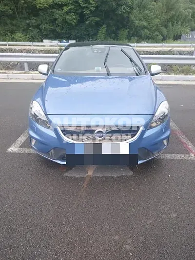 2016, Volvo / V40, 70246 км., diesel