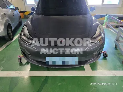 2020, Tesla / Model 3, 140000 км., electric