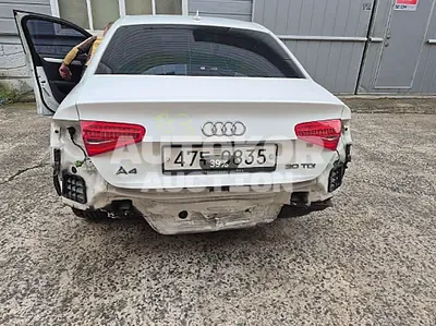 2015, Audi / A4, VIN: WAUZZZ8K9MN043901, 241815 км., diesel