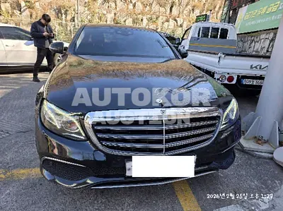 2017, Mercedes-Benz / e220, 129370 км., diesel