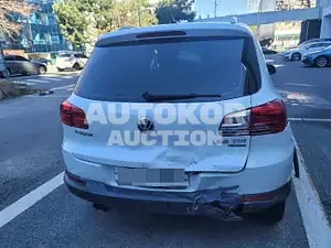 2015, Volkswagen / Tiguan, VIN: WVGZZZ5NZFW562734, 98041 км., diesel