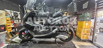 2020, BMW / 125, gas
