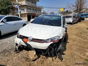 2015, Volkswagen / Golf GTI, VIN: WVWZZZAUZFW225402, 77940 км., gas