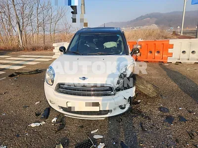 2015, MINI / Countryman, 153904 км., gas, 1995 куб.см.
