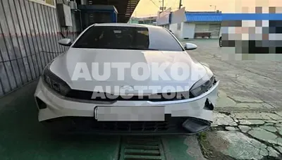 2021, BMW / Z1, 166537 км., gas, 1598 куб.см.