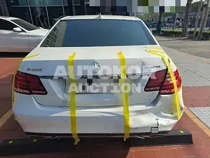 2016, Mercedes-Benz / E 220, VIN: WDDHF0AB3GB305711, 121179 км., diesel