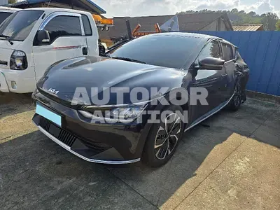 2022, Kia / ev6, VIN: KNAC281AFPA600317, 67644 км., electric