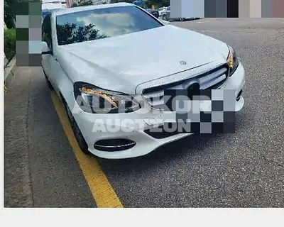 2016, Mercedes-Benz / E 220, 93420 км., diesel, 2143 куб.см.