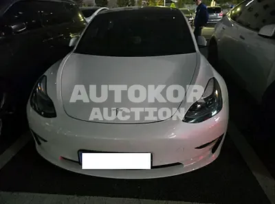 2022, Tesla / Model 3, VIN: 5YJ3E1EB2NF150571, 33164 км., electric
