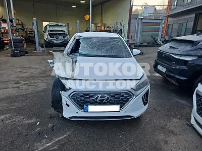 2020, Hyundai / Ioniq, VIN: KMHC051CGLU224233, 56925 км., hybrid