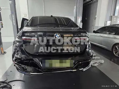 2024, BMW / 740, 35000 км., gas