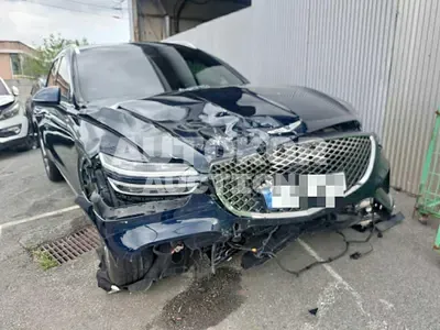 2022, Genesis / gv70, 45000 км., gas, 2500 куб.см.