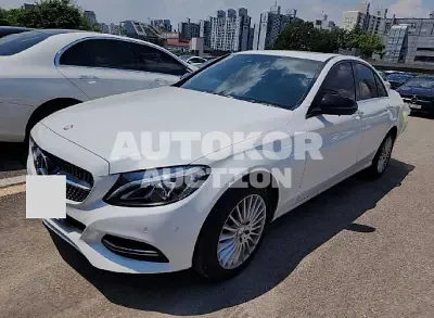 2017, Mercedes-Benz / C 200, VIN: WDDWF4CB8HF445372, 31992 км., gas