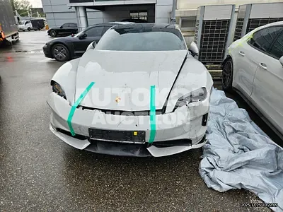 2024, Porsche / Taycan, electric