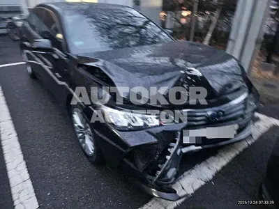 2020, Toyota / Avalon, gas