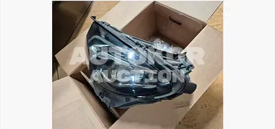 2019, Mercedes-Benz / e300, unknown