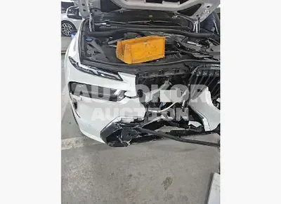 2023, BMW / M6, 37760 км., gas, 4395 куб.см.