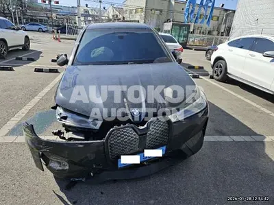 2024, BMW / iX, VIN: WBY21CF05RCS17231, 47279 км., electric
