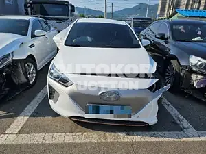 2018, Hyundai / Ioniq, VIN: KMHC051HFJU019984, 100000 км., electric