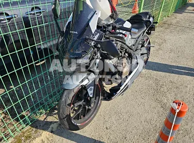 2019, Mercedes-Benz / R 500, 50000 км., gas, 471 куб.см.