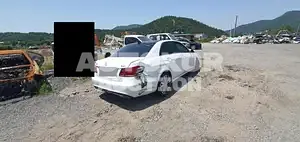 2016, Mercedes-Benz / E 300, VIN: WDDHF8BB8GB295223, 264778 км., gas, 3498 куб.см.