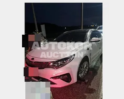 2018, BMW / B5, 68254 км., gas, 1999 куб.см.