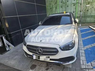 2021, Mercedes-Benz / E 350, 75514 км., gas