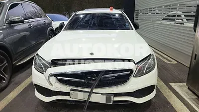 2020, Mercedes-Benz / e250, 53126 км., gas, 1991 куб.см.