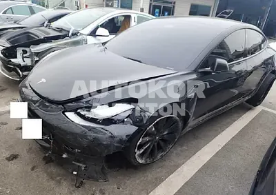 2022, Tesla / Model 3, VIN: 5YJ3E1EB9NF150597, 44454 км., electric