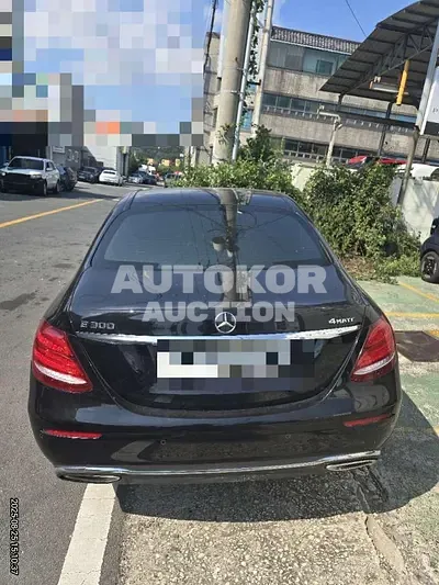 2017, Mercedes-Benz / E 300, 170208 км., gas