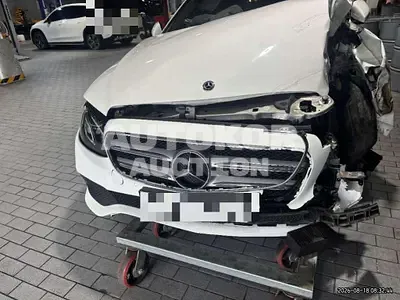 2018, Mercedes-Benz / e300, 50000 км., gas