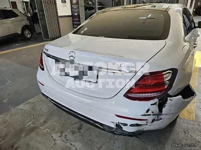 2016, Mercedes-Benz / e300, 180000 км., gas