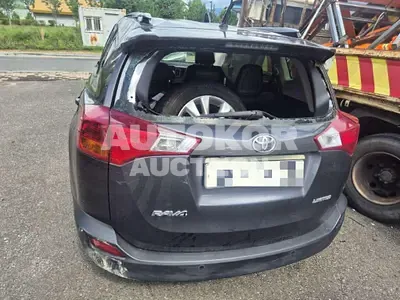 2015, Toyota / RAV4, 121498 км., gas