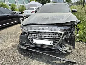 2018, Genesis / G80, VIN: KMHGL41DBJU294644, gas