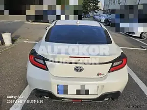 2024, Audi / R8, 2363 км., gas