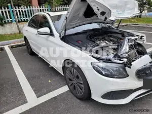 2020, Mercedes-Benz / E 220, 89363 км., diesel