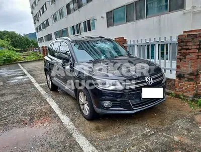 2015, Volkswagen / Tiguan, VIN: WVGZZZ5NZFW527035, 119467 км., diesel