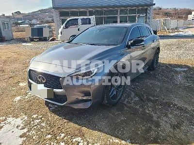 2017, Infiniti / Q30, 87698 км., gas, 1991 куб.см.