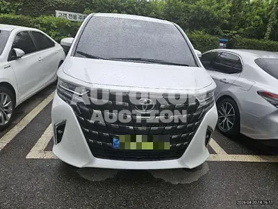 2026, Toyota / Alphard, 8183 км., hybrid