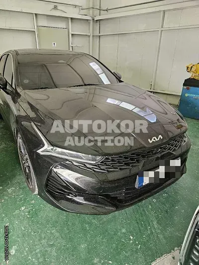 2022, BMW / B5, 46118 км., gas, 1600 куб.см.