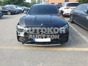 2022, Mercedes-Benz / E 350, VIN: W1KZF8GB2NB050685, 13112 км., hybrid